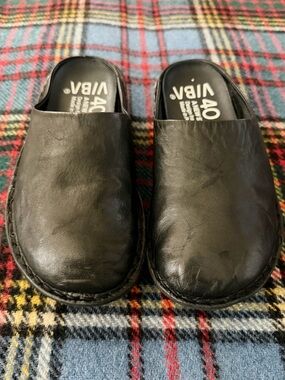 Vibae Size 40 Roma Black Premium Leather Unisex Slip On Sandals